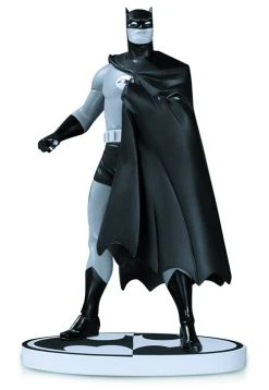 Batman Black & White 7 Inch Statue Figure - Batman By Darwyn Cooke 2nd Edition