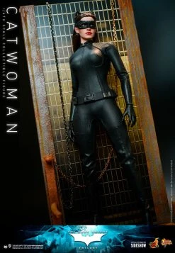 Batman The Dark Knight Trilogy 11 Inch Action Figure 1/6 Scale - Catwoman Hot Toys 909931 (Pre-Order Ships Jan. 2024)