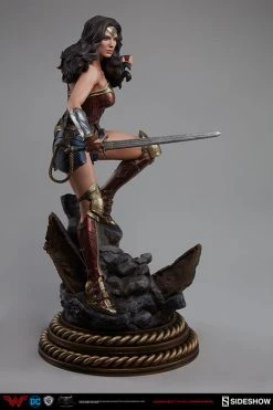 Batman V Superman: Dawn Of Justice 20 Inch Statue Figure Premium Format - Wonder Woman Sideshow 300400