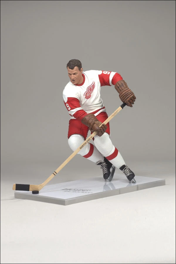 McFarlane NHL Hockey Legends Action Figures Series 6: Gordie Howe 4 McFarlane NHL Hockey Legends Action Figures Series 6: Gordie Howe - Image 2